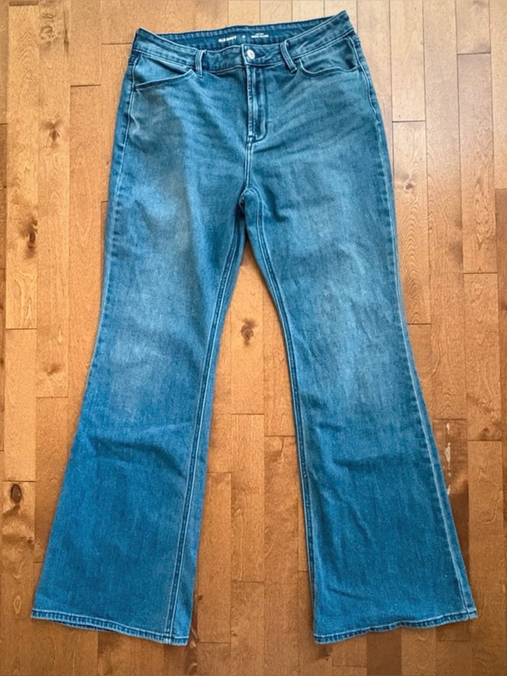 Old Navy High-Rise Wow Flare Jeans Women's Size 10 Light Wash Denim